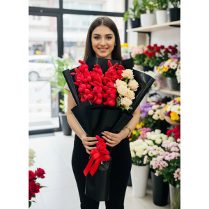 ÖZEL TASARIM TAVŞANLI+GÜL BUKETİ VİP